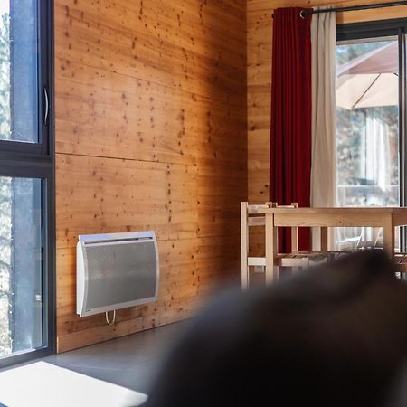 Les Bouviers Villa Saint-Denis  ภายนอก รูปภาพ