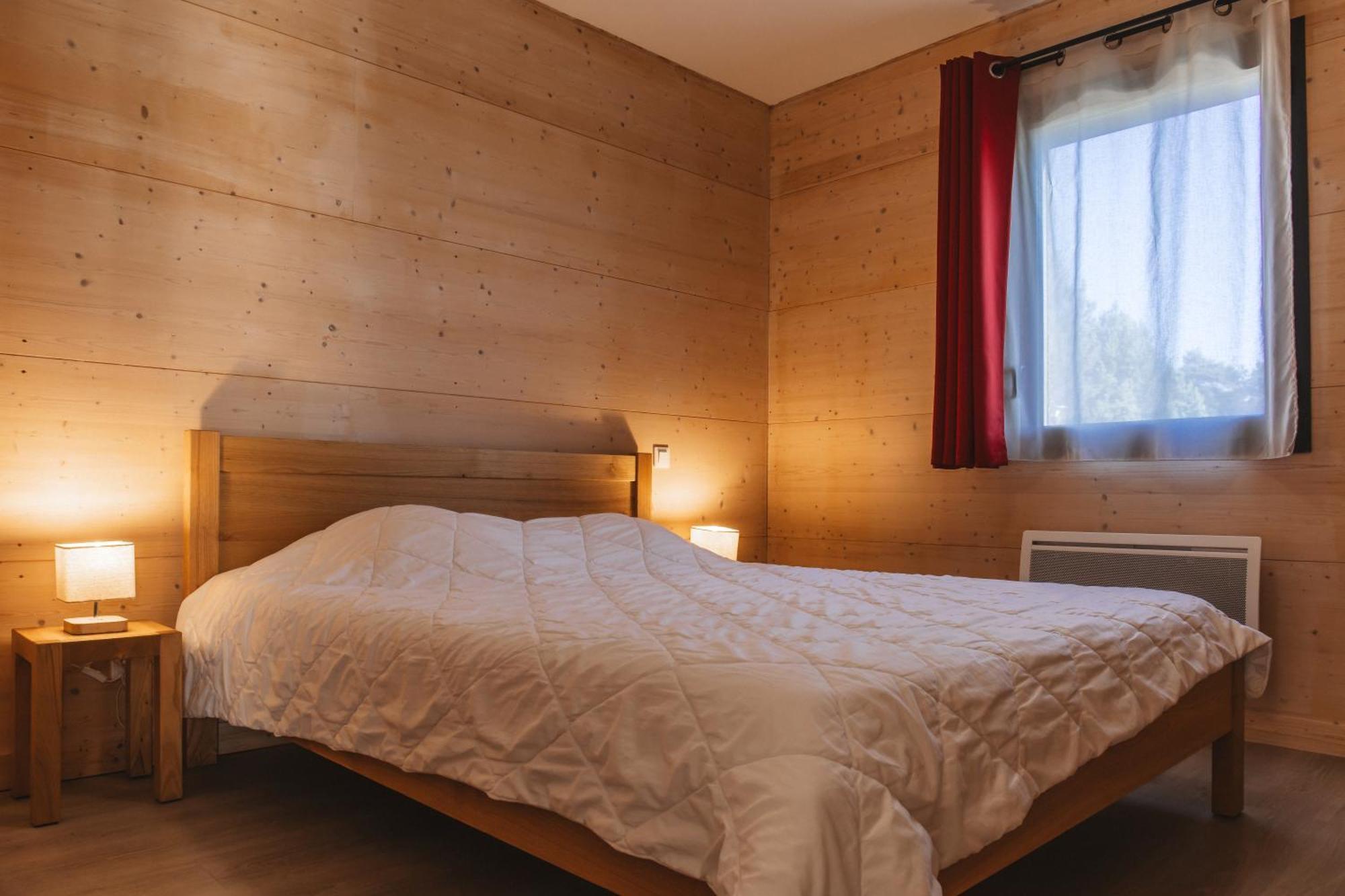 Les Bouviers Villa Saint-Denis  ภายนอก รูปภาพ