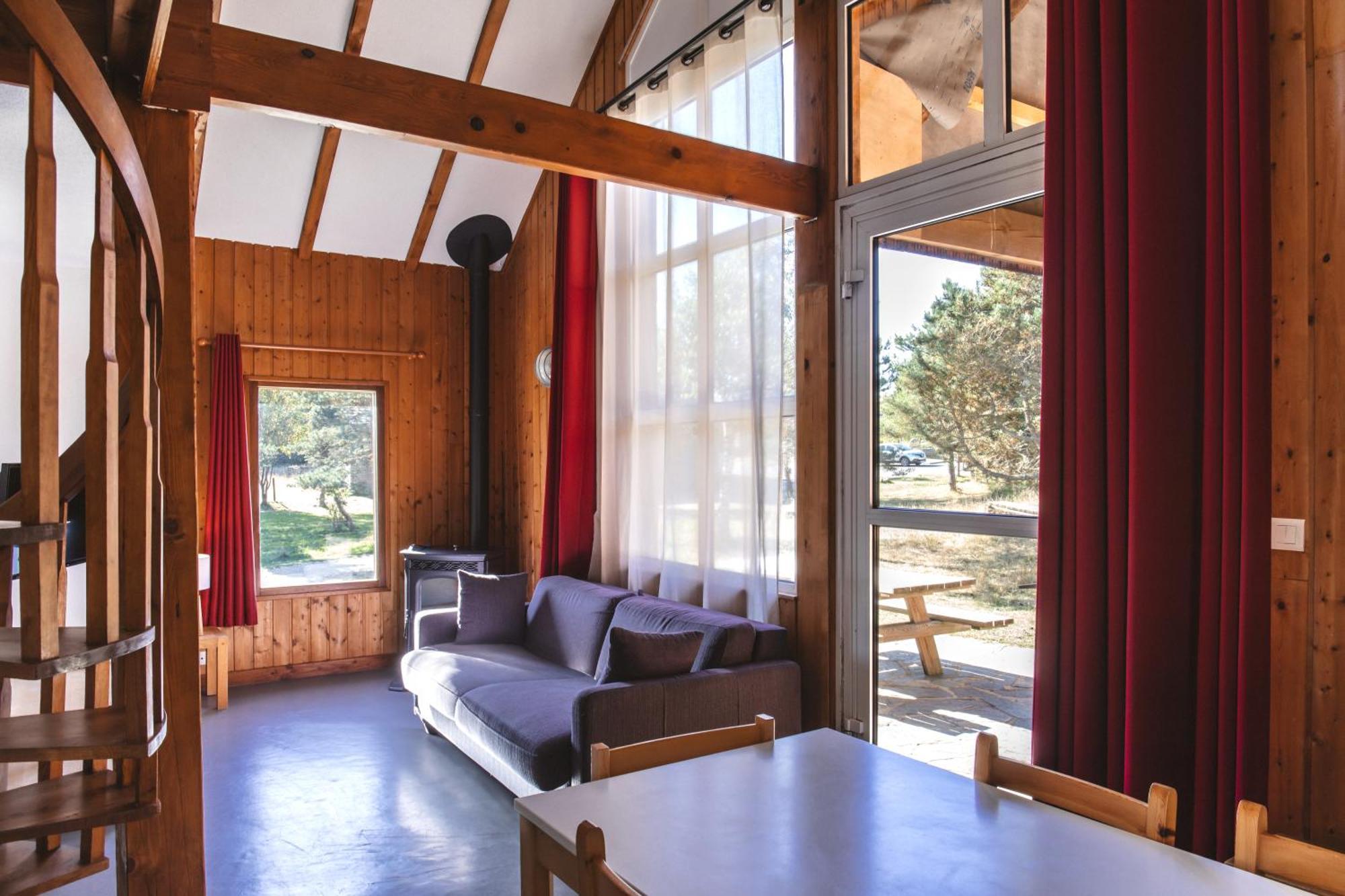 Les Bouviers Villa Saint-Denis  ภายนอก รูปภาพ
